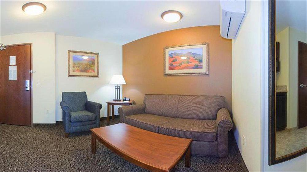 Holiday Inn Express & Suites Trinidad By Ihg Eksteriør bilde