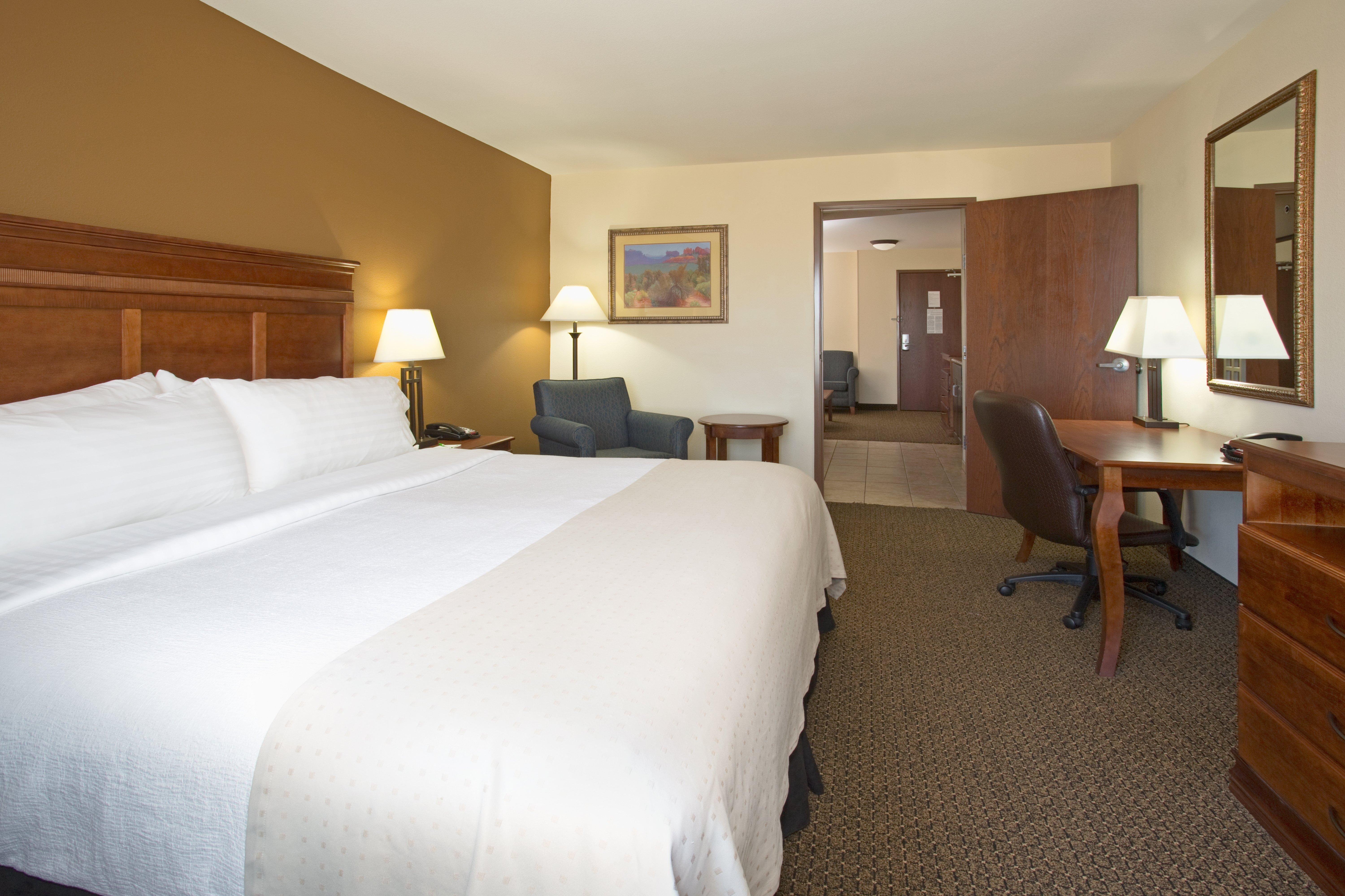 Holiday Inn Express & Suites Trinidad By Ihg Eksteriør bilde